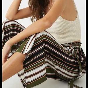Forever 21 striped paper bag pants small